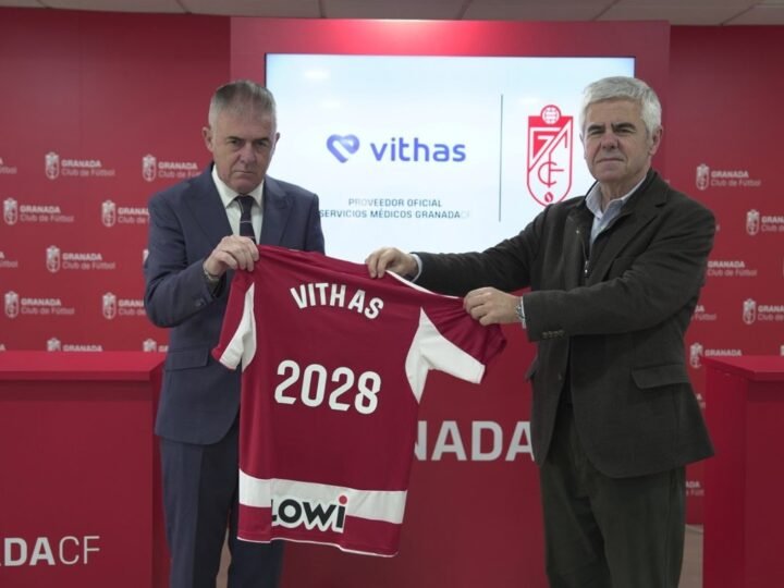 Vithas será proveedor médico oficial del Granada C.F. por tres temporadas.