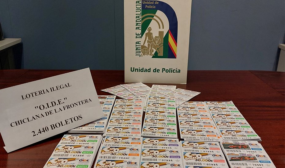 Agentes de la Policía Adscrita decomisan más de 2.400 boletos ilegales de la OIDE en Chiclana