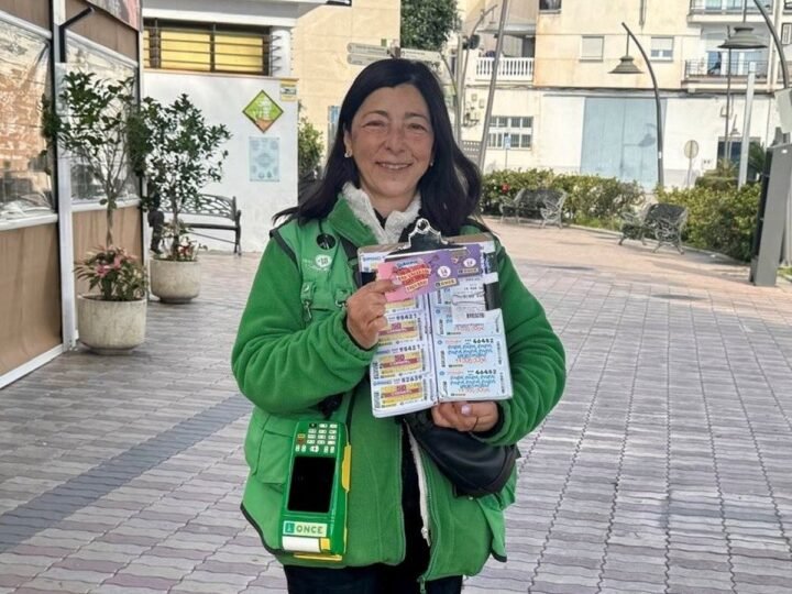 Un Sueldazo de 240.000 euros en diez años cae en Salobreña (Granada) gracias al sorteo de San Valentín de la ONCE