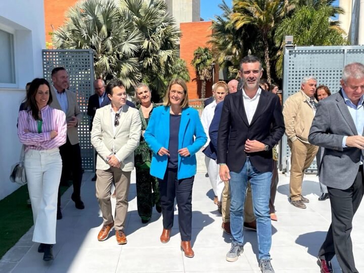 La Oficina Comarcal Agraria de Motril atiende al sector agrario de 17 municipios de la costa granadina