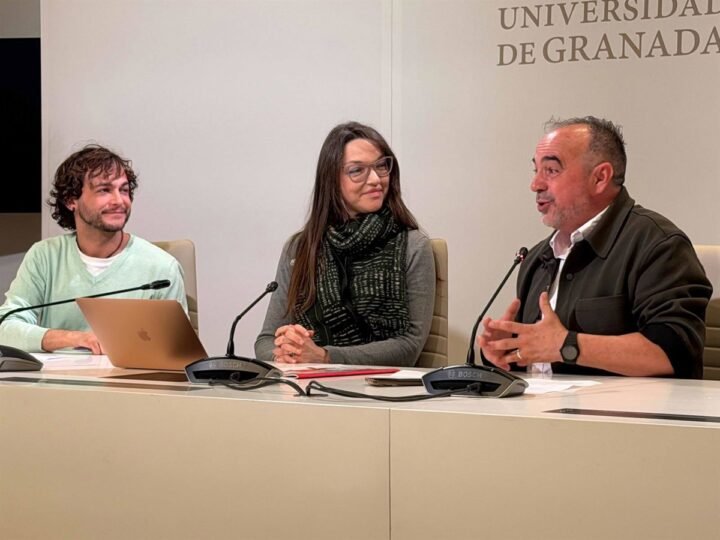 La Universidad de Granada presenta Guía de Voluntariado para compromiso social universitario.