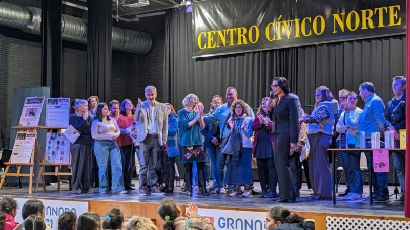 Una decena de centros educativos de Granada se suman a jornada literaria sobre escritoras en español.