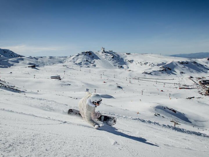 Cierre de temporada complicada en Sierra Nevada con casi 900.000 esquiadores