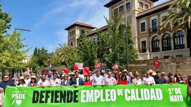 El PSOE de Granada defiende «empleo digno, estable y de calidad» en el Primero de Mayo.