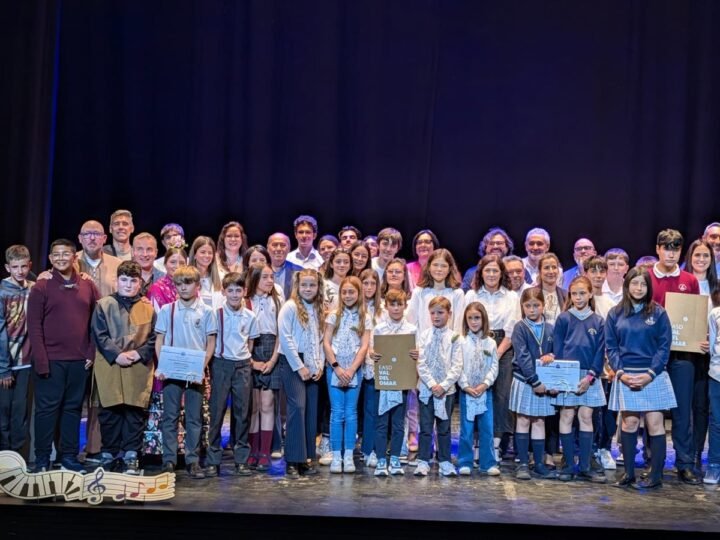 Festikids premia a centros educativos con concierto en el Centro Lorca de Granada.